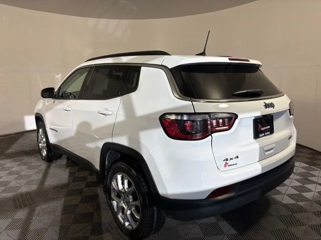 Certified Used 2022 White Jeep Latitude Lux image 8