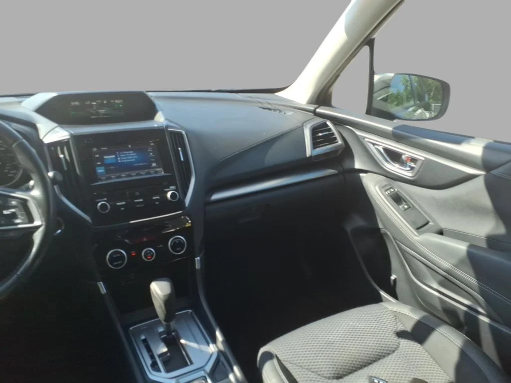 Used 2019 Black Subaru Premium image 13