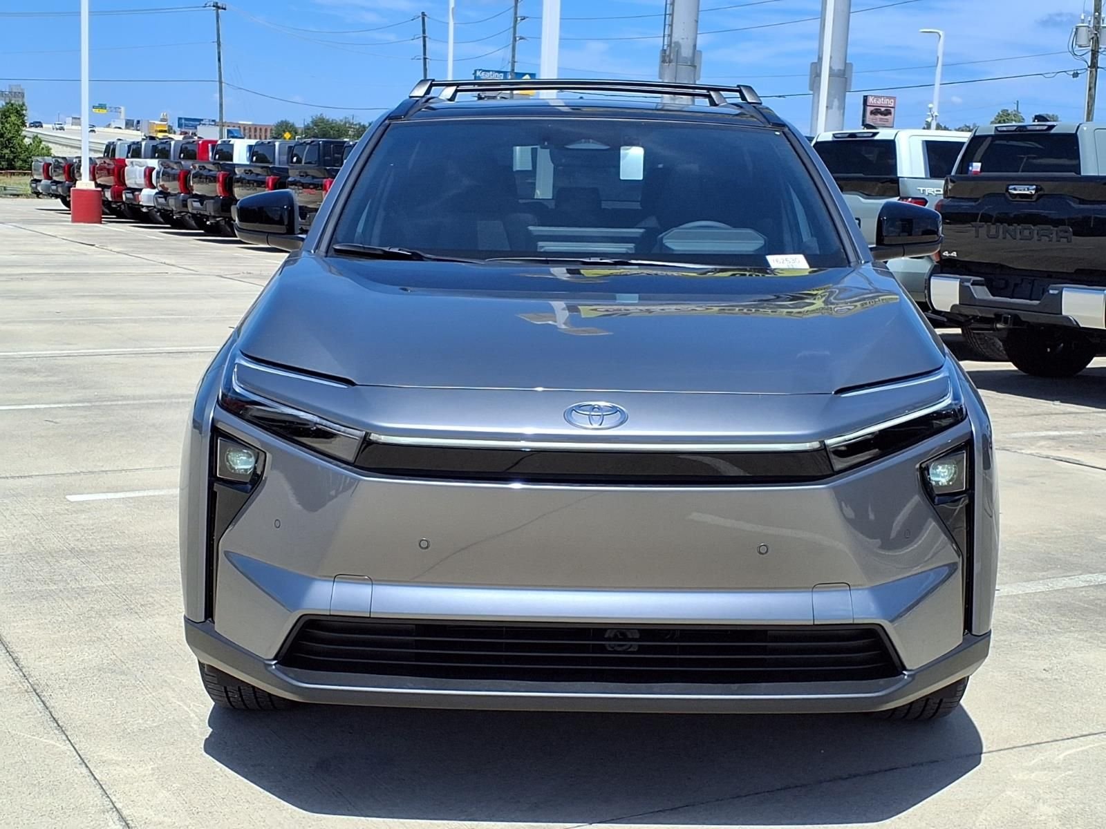 New 2026 Heavy Metal <sup>1</sup> Toyota  XLE image 4