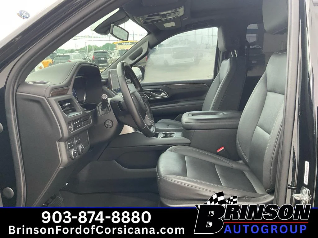 Used 2022 Black Chevrolet Z71 image 24