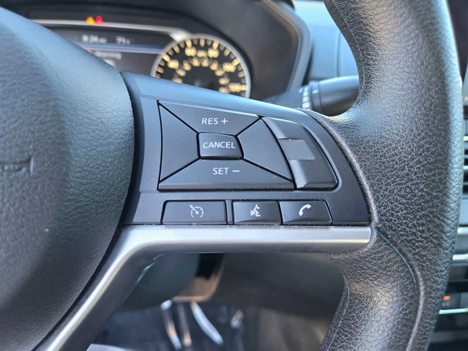 Used 2024  Nissan 2.5 SV image 24