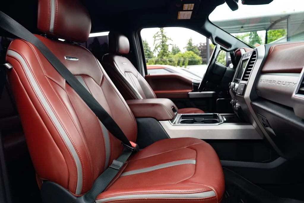 Used 2019 White Ford Platinum image 23