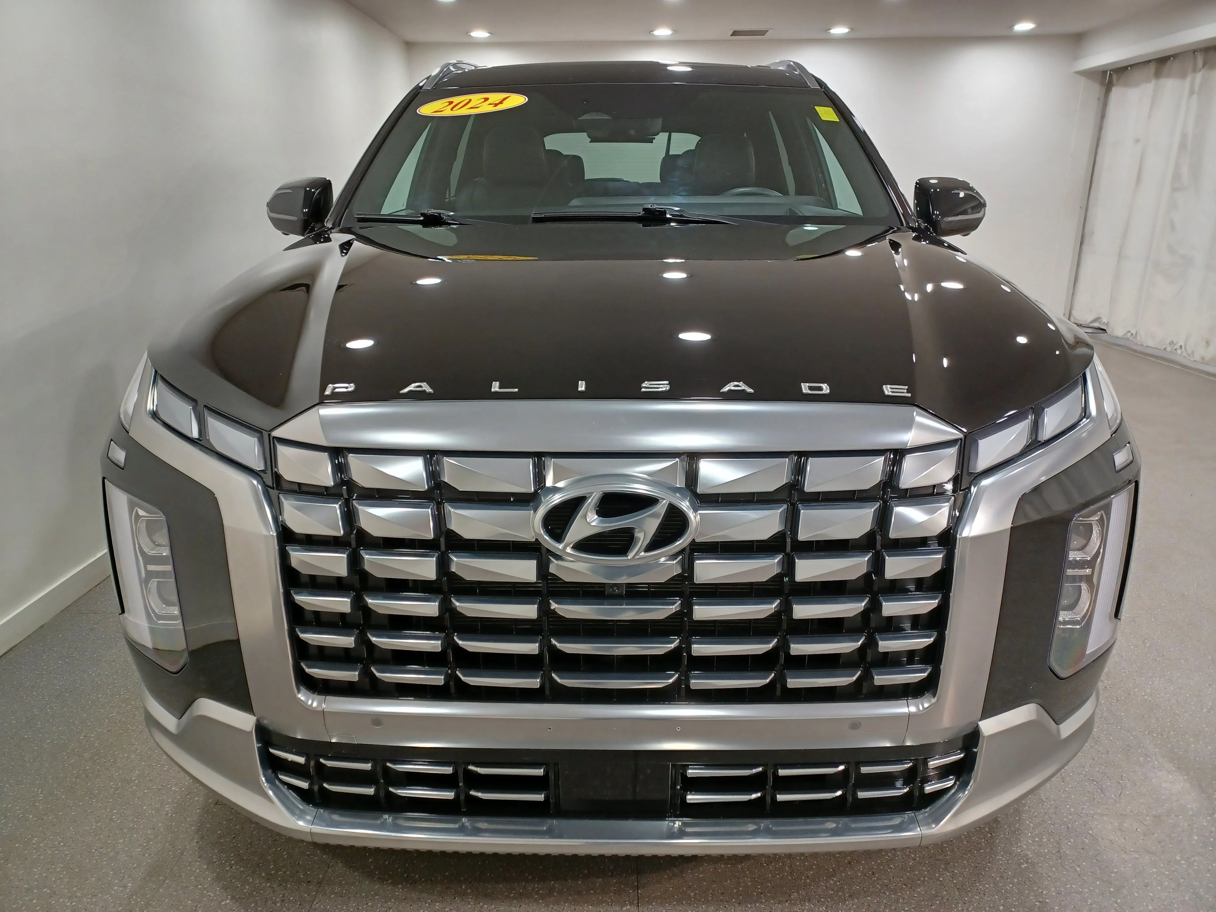 Certified Used 2024 Abyss Black Hyundai Ultimate Calligraphy AWD*7 Pass | Adaptive Cruise | Remote Start | Nav | 360 Cam | Cooled Leather image 3