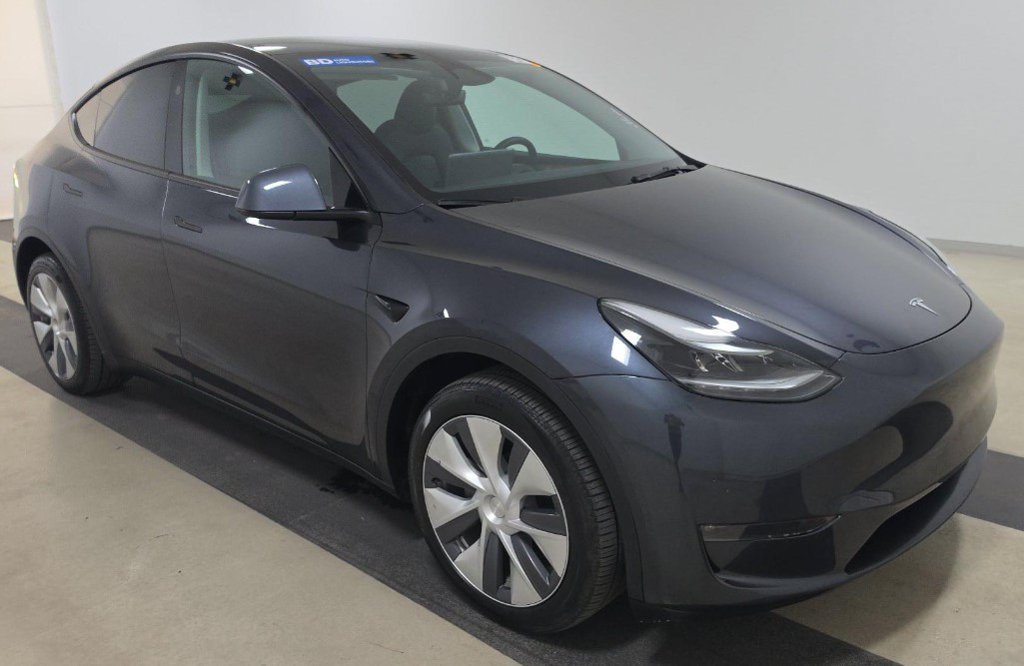 Used 2024 Tesla Model Y Long Range with VIN 7SAYGDEE3RA263947 for sale in Naples, FL
