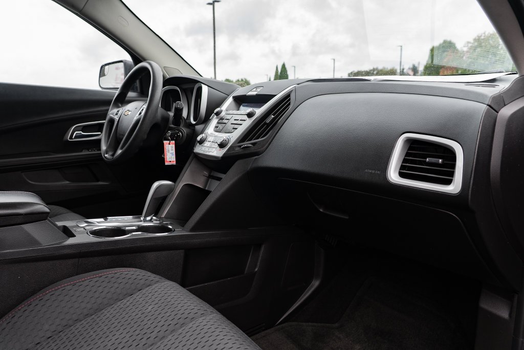 Used 2013 Black Chevrolet LS image 28