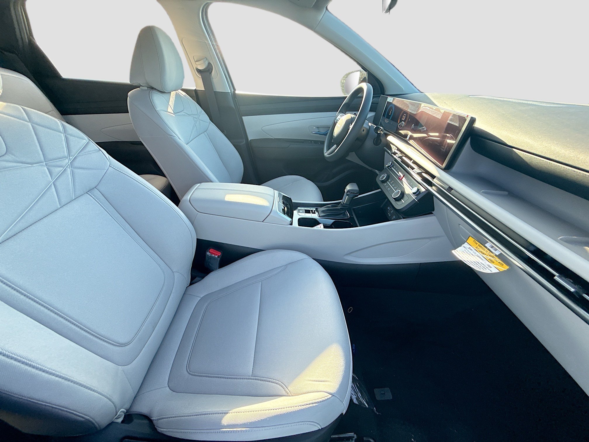 New 2026 Shimmering Silver Hyundai SE FWD image 44