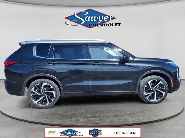 Used 2024  Mitsubishi SEL image 8