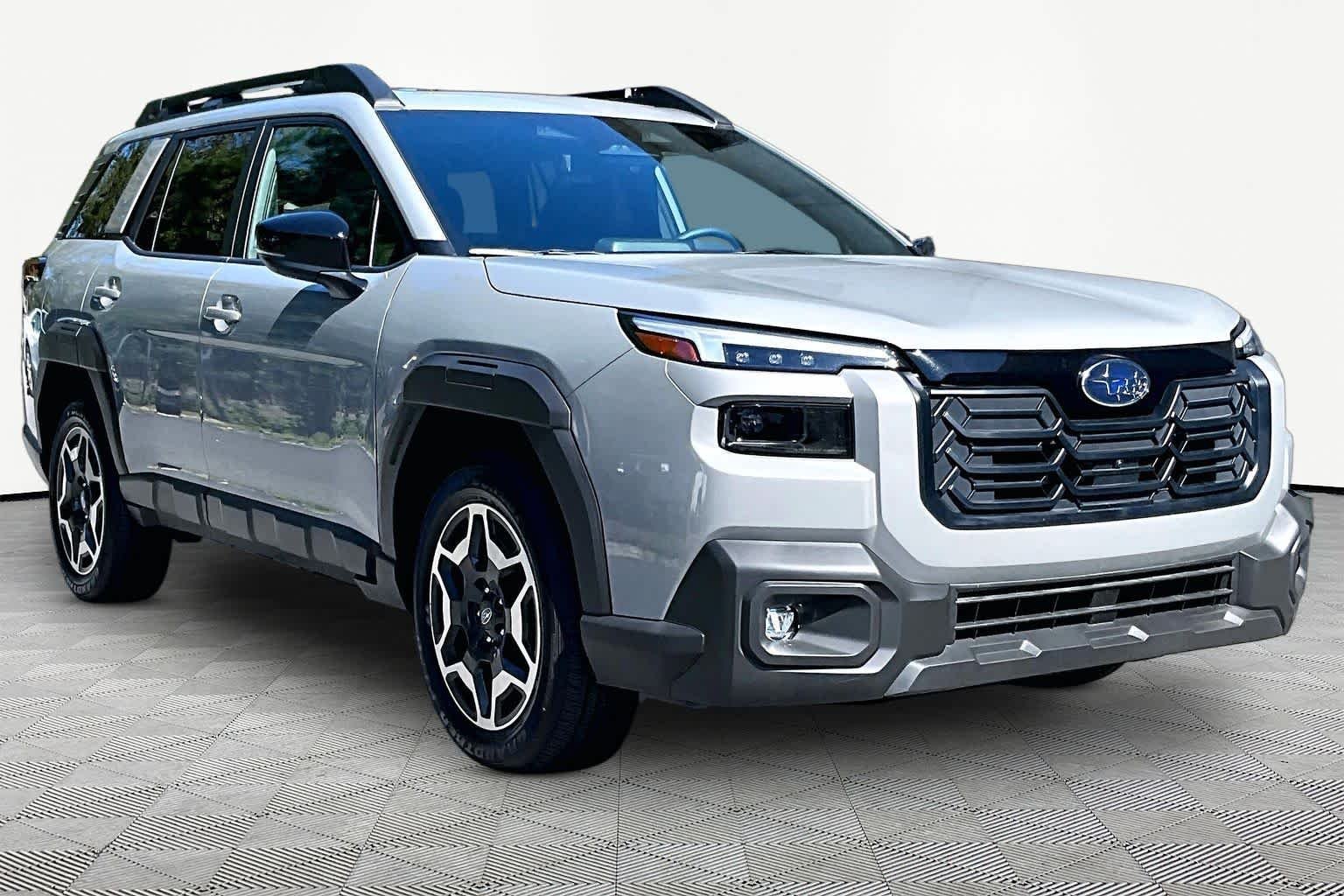 Used 2026 River Rock Pearl Subaru Touring image 5