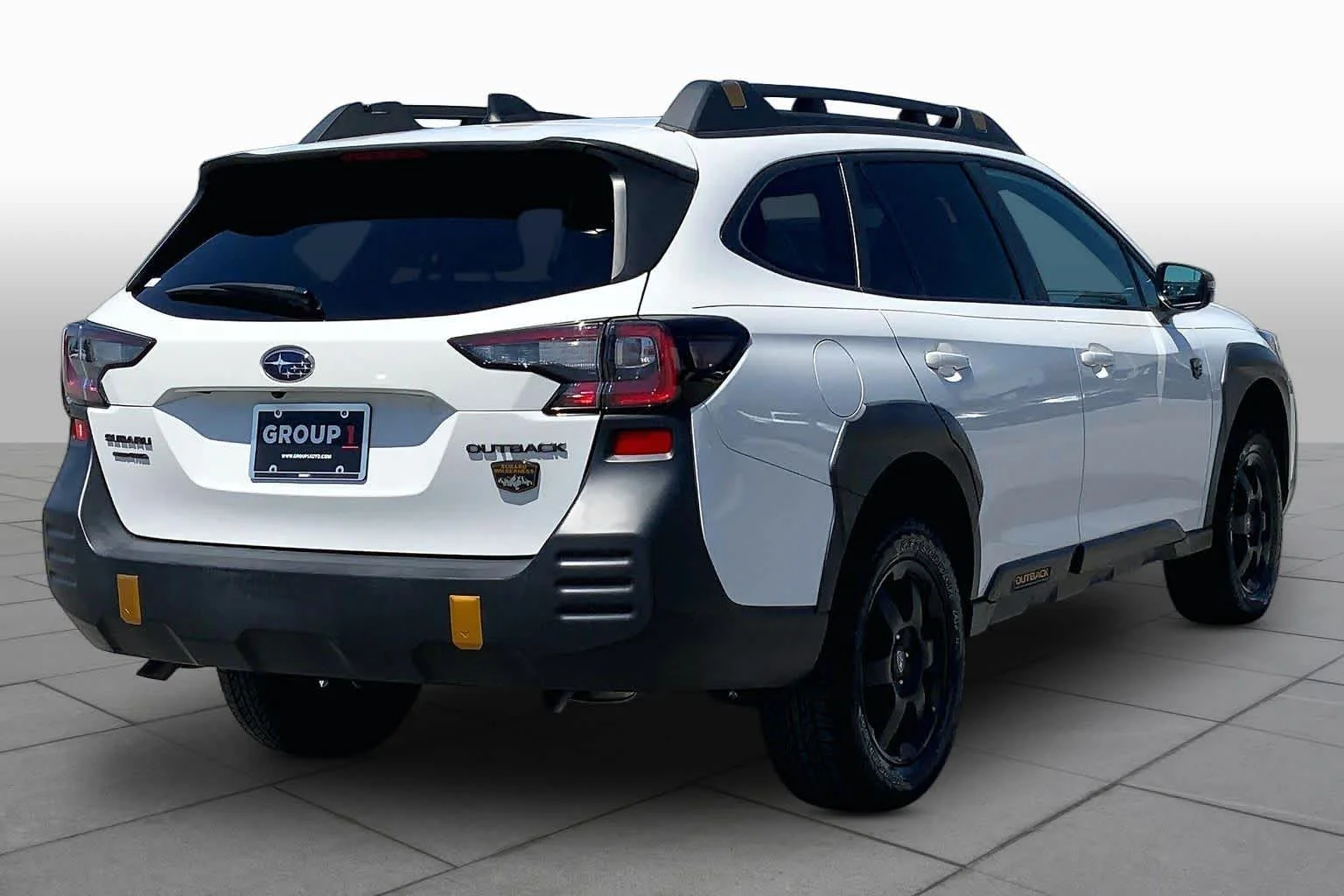 Used 2023 Crystal White Pearl Subaru Wilderness image 13