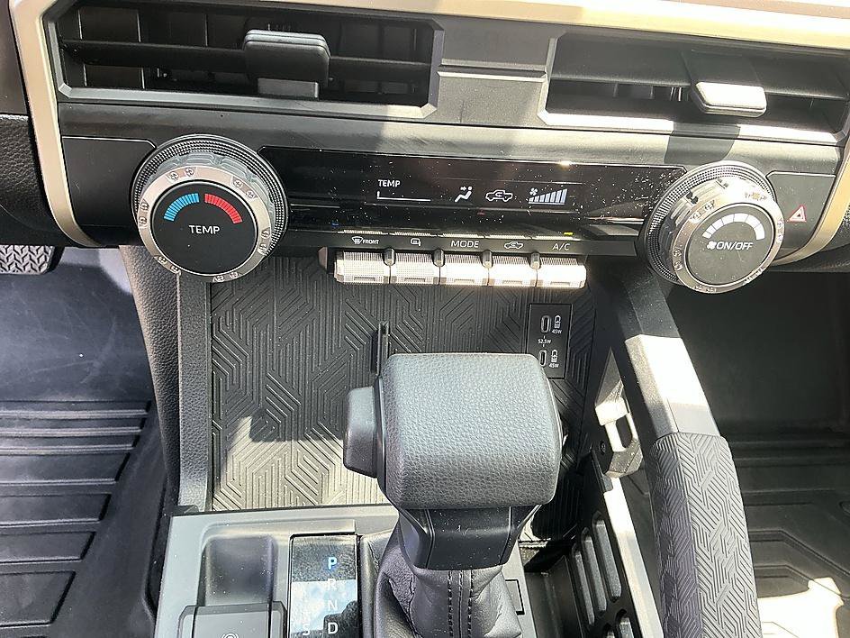 Used 2024 Underground Toyota SR5 image 19