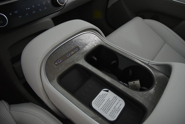 New 2026 White Hyundai SEL 7P image 44