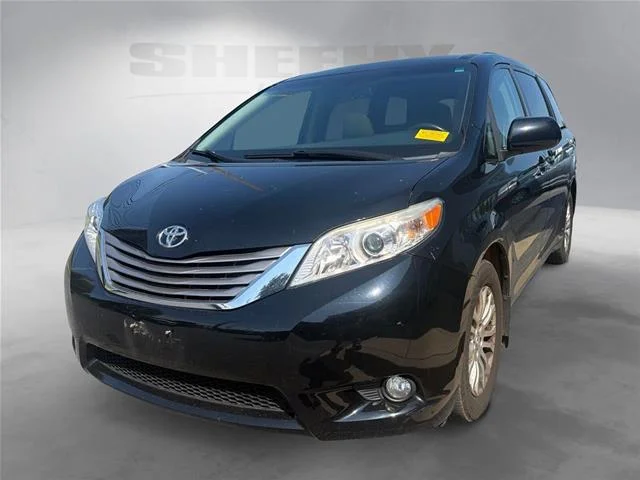 Used 2017 Midnight Black Metallic Toyota  image 17