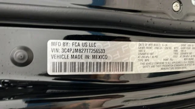 New 2026 Diamond Black Crystal Pearlcoat Jeep Laredo image 27