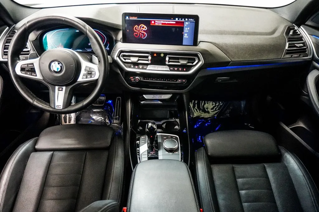 Used 2022 White BMW xDrive30i image 12