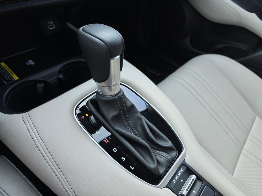 Used 2025  Honda EX-L image 26