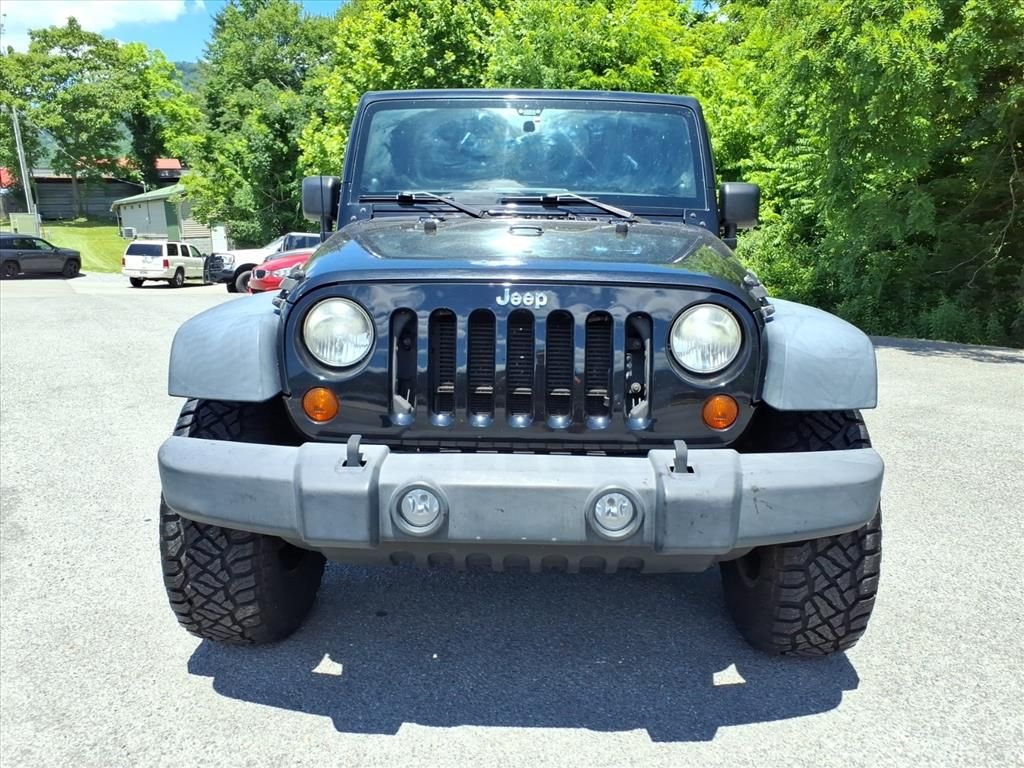Used 2013 Black Jeep Sport image 9