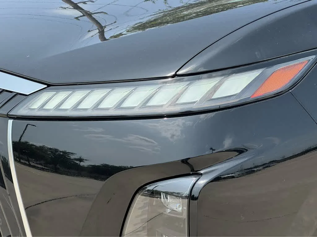 New 2026 BLACK OBSIDIAN INFINITI Luxe 2WD image 5