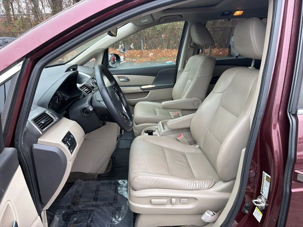 Used 2015  Honda EX-L image 12