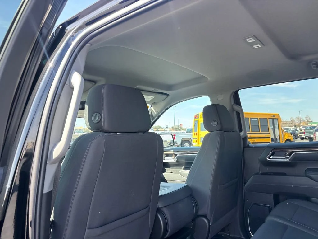 Used 2025 Black Chevrolet RST image 28