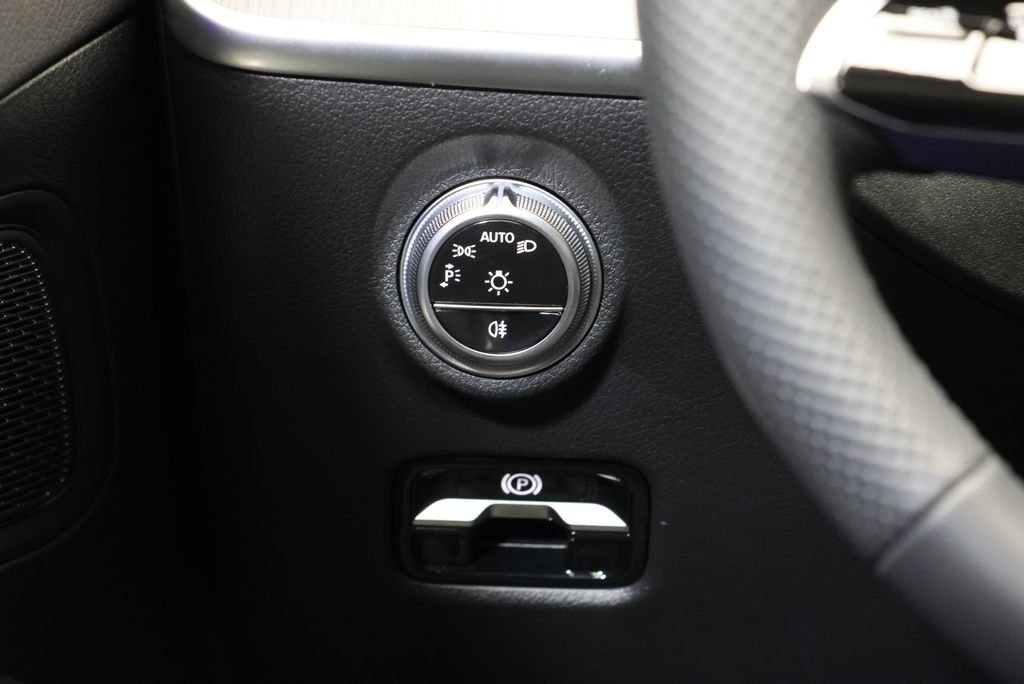 Used 2026 MANUFAKTUR Alpine Grey Mercedes-Benz C 300 image 19