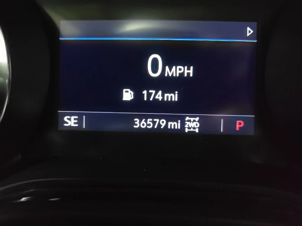Used 2023 Cinnabar Metallic Buick Preferred image 26
