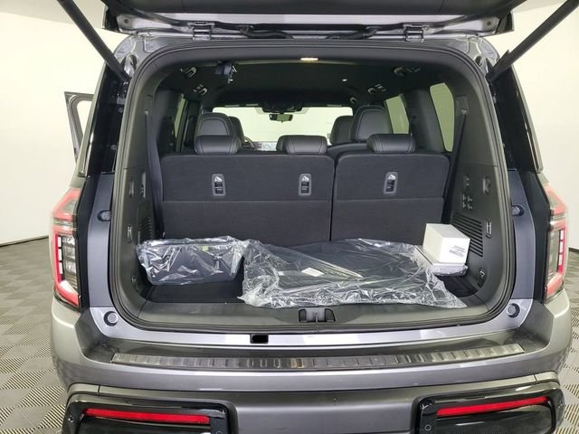 2025 Nissan Armada PRO-4X - Photo 7