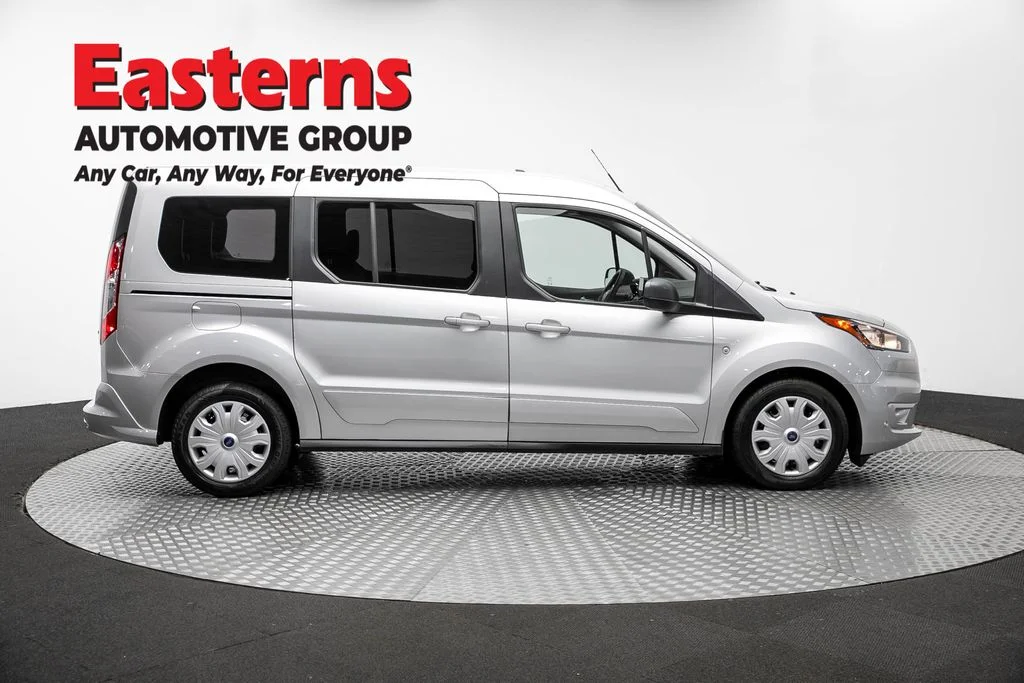 Used 2021 Silver Ford XLT image 4