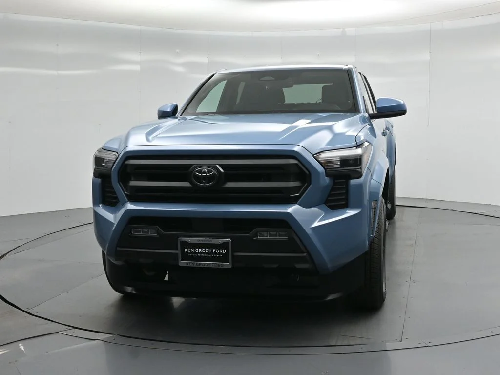 Used 2026 Blue Toyota SR5 image 51