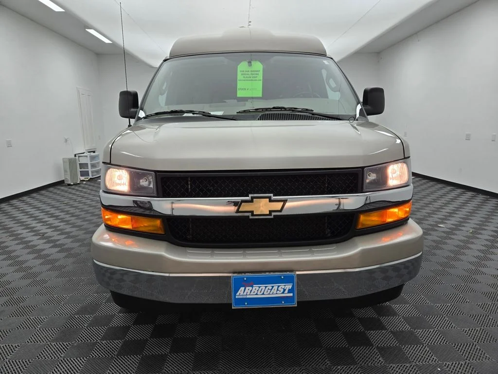 Used 2023 Birch Chevrolet Explorer Limited SE image 14