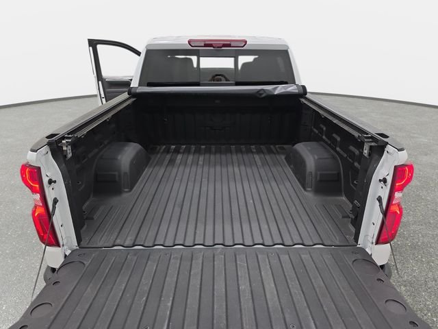 Used 2025 White Chevrolet LTZ image 35