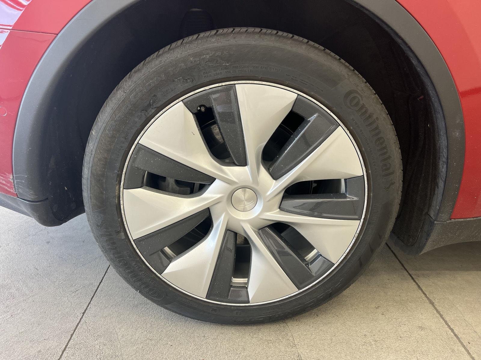 2020 Tesla Model Y Long Range - Photo 9