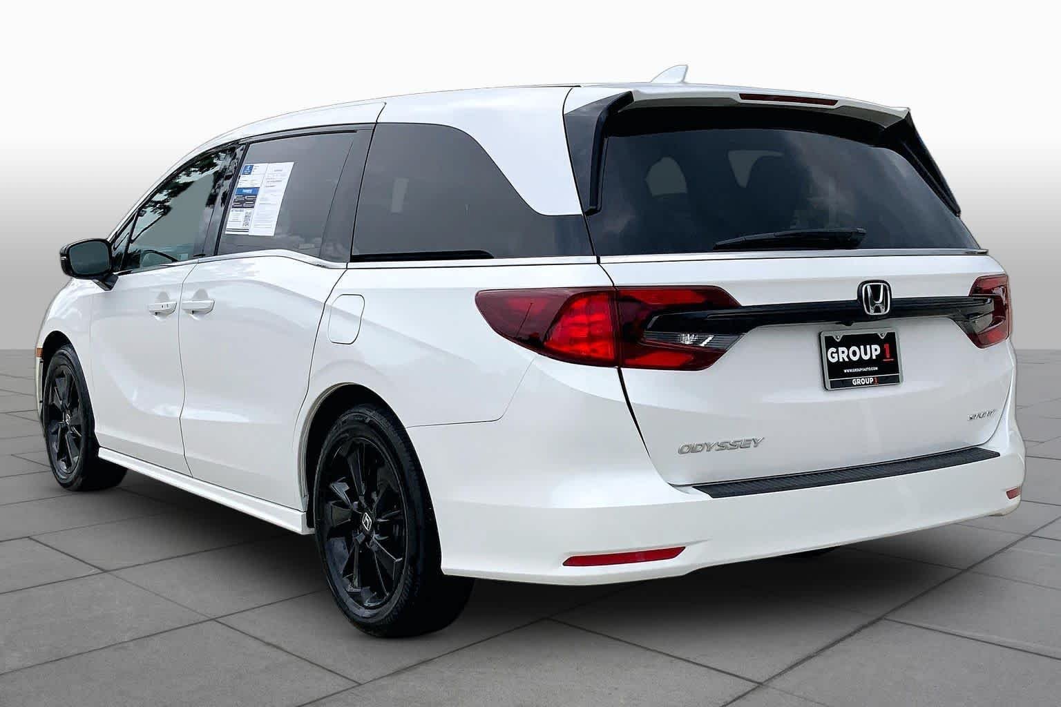 Used 2024 Platinum White Pearl Honda Sport image 12