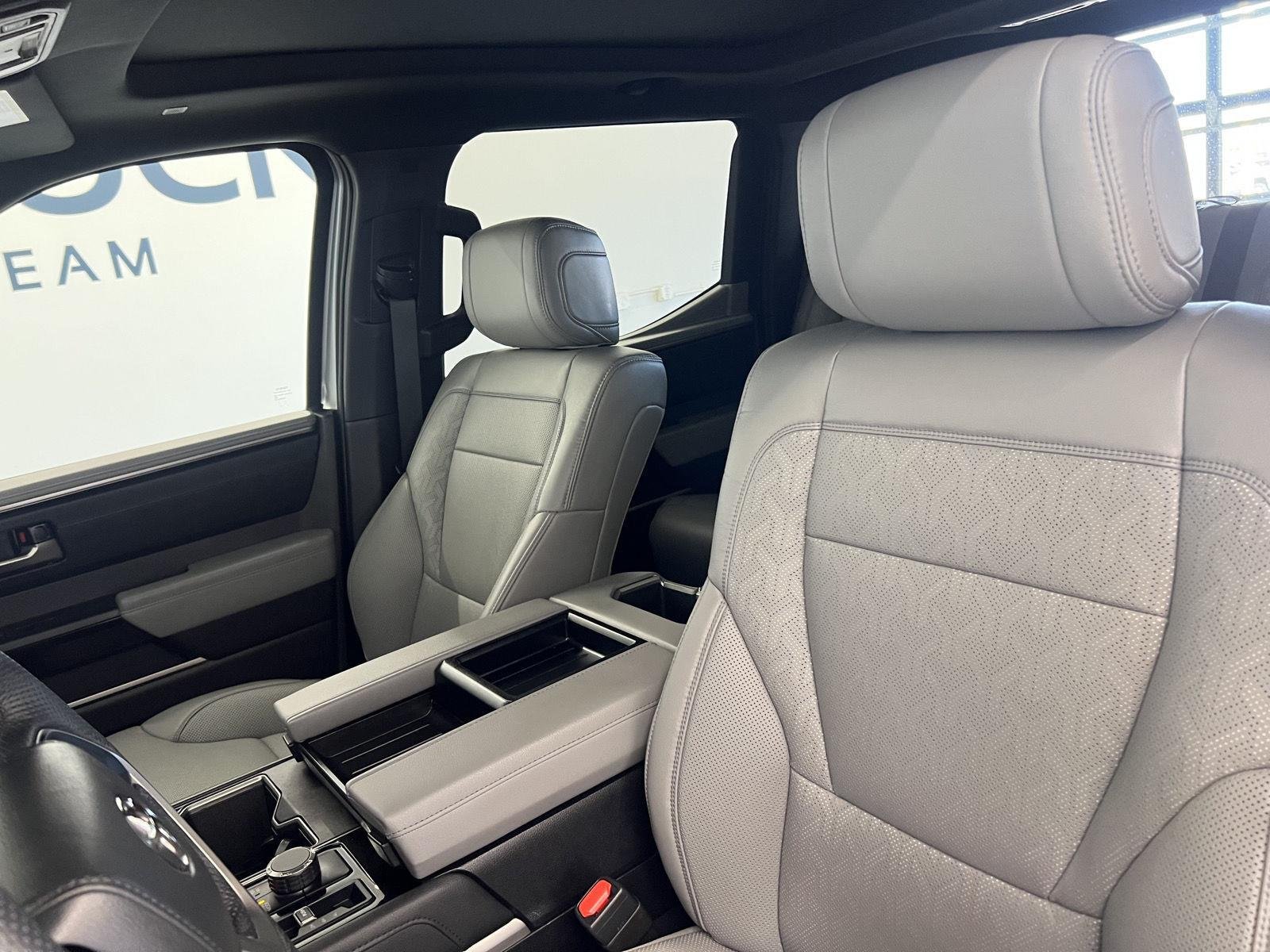 2025 Toyota Tundra Limited - Photo 30