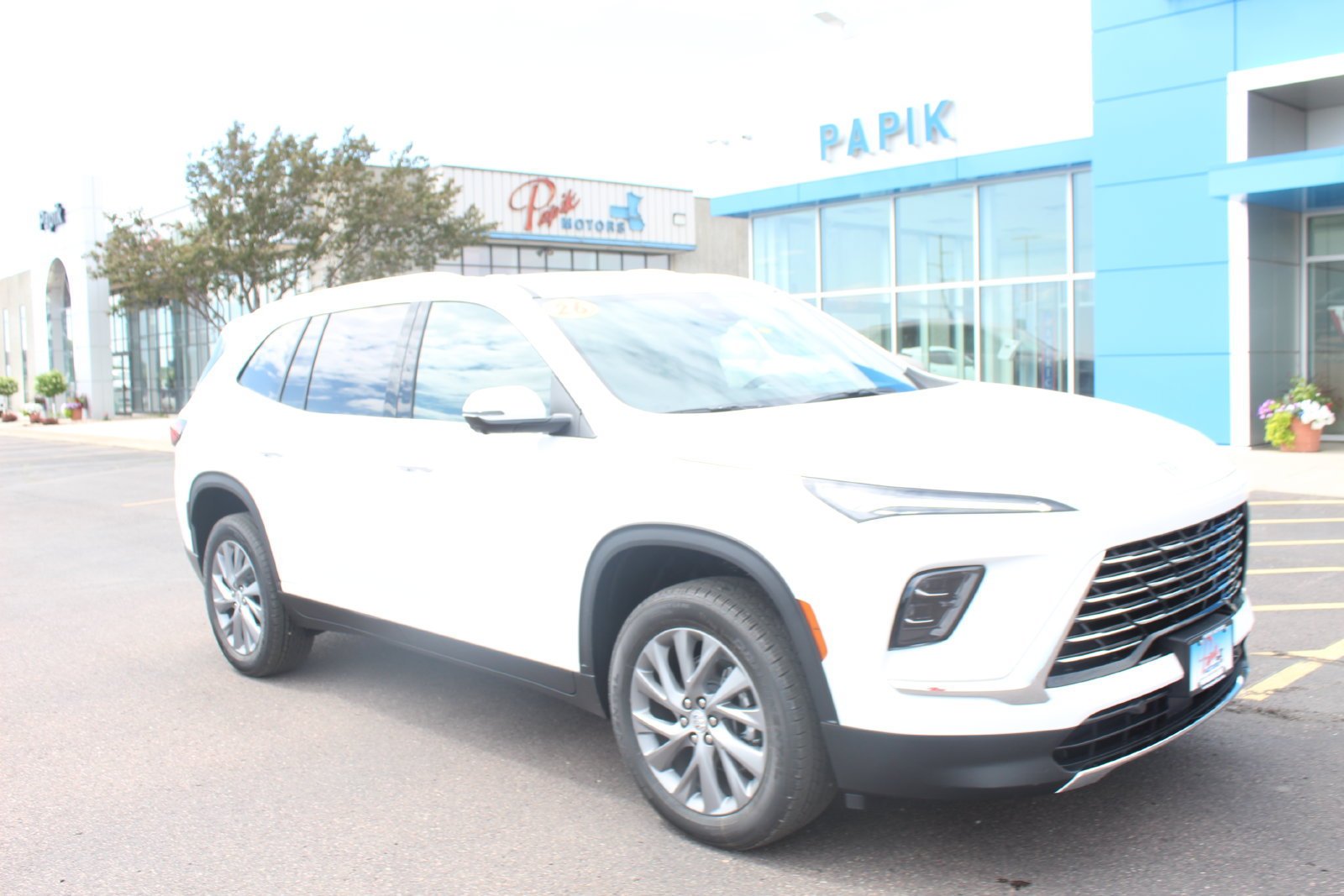 New 2026 Summit White Buick Preferred image 7