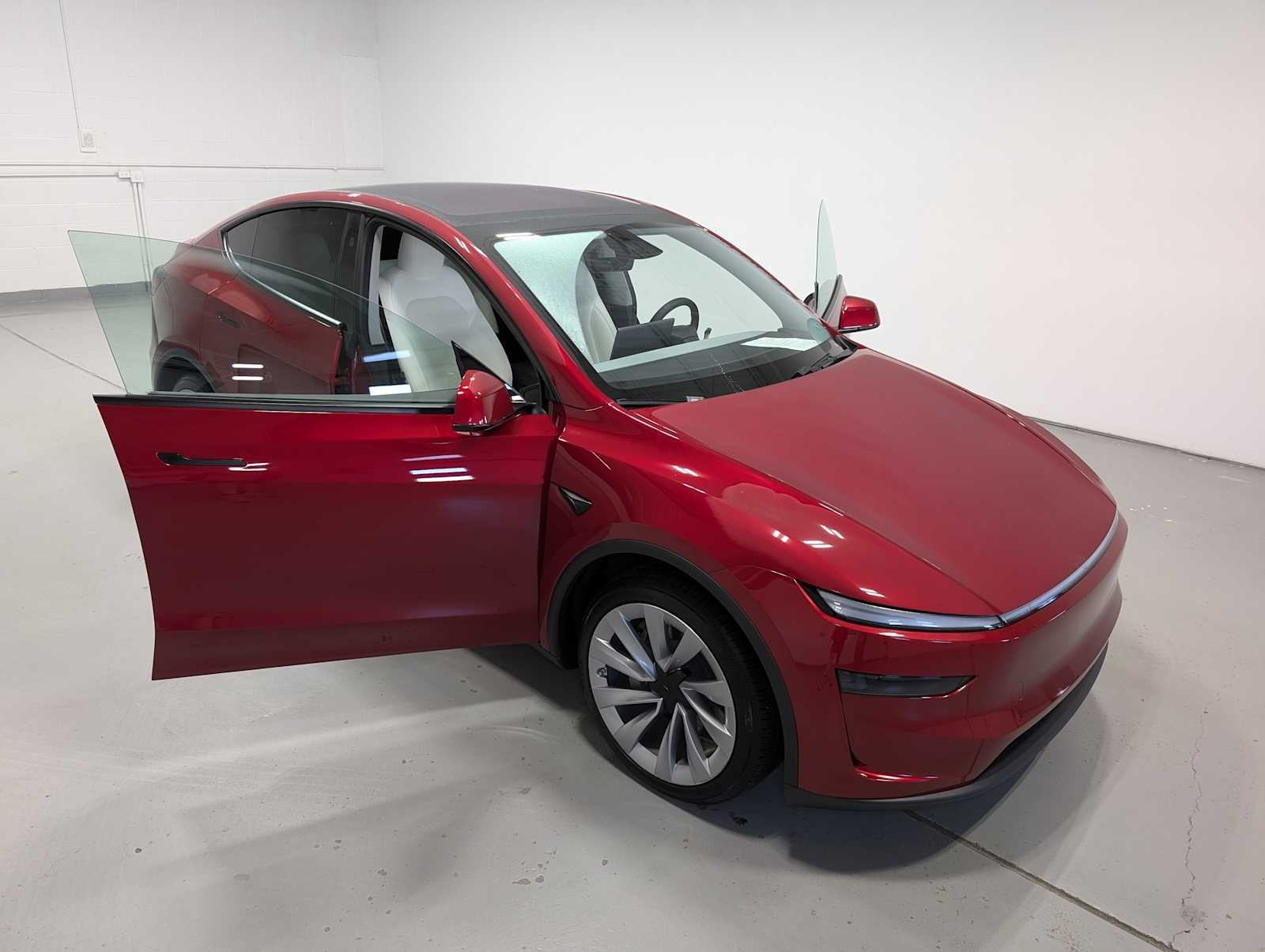Used 2026  Tesla  image 16