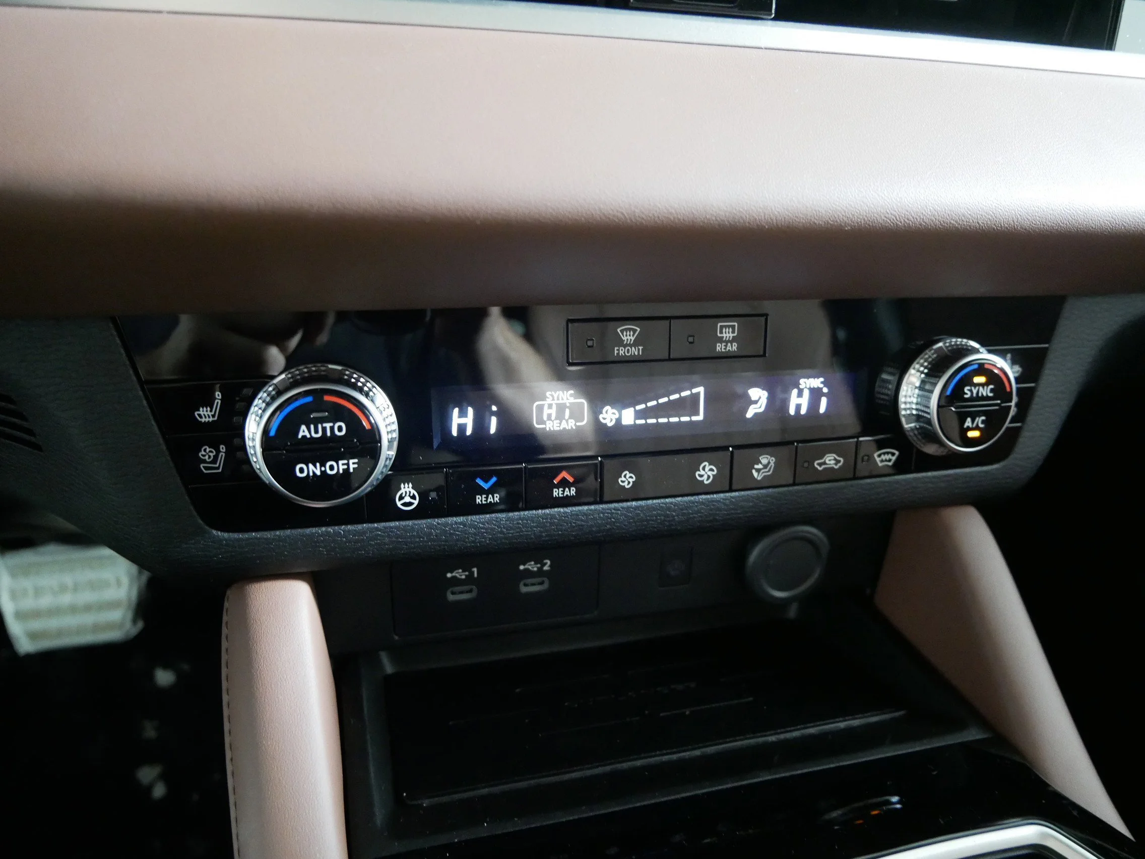 2025 Mitsubishi Outlander SEL - Photo 7