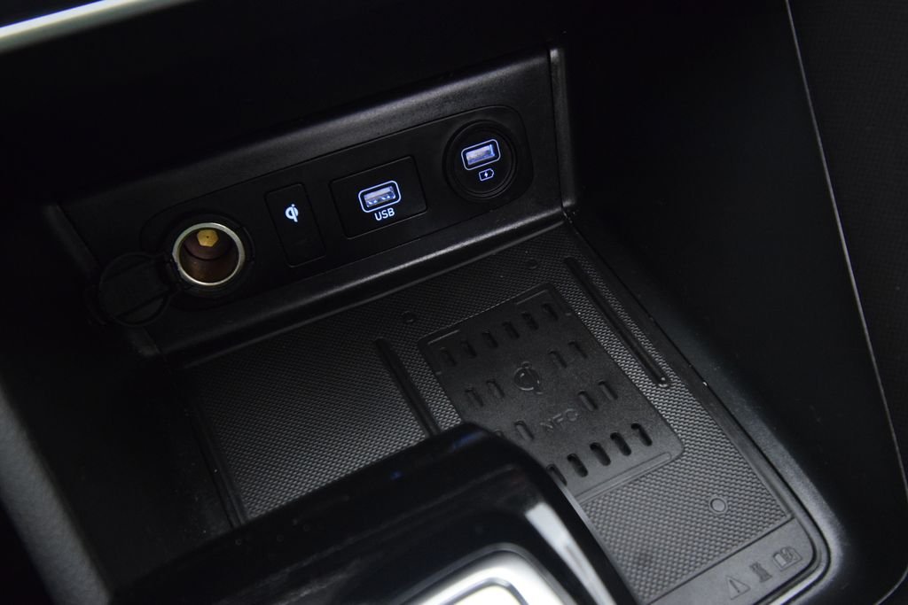 Used 2023 Onyx Black Hyundai SEL image 35