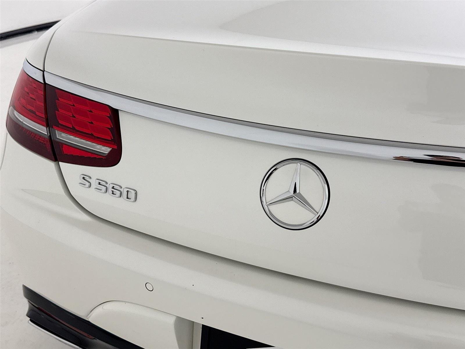 Used 2019 designo Cashmere White Magno (Matte Finish) Mercedes-Benz S 560 Cabriolet | AMG® Line | Premium Pkg | Driver Assist Pkg image 35