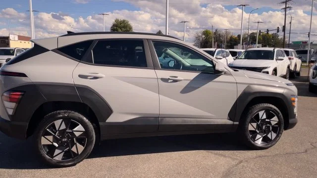Used 2025 Gray Hyundai SEL image 2