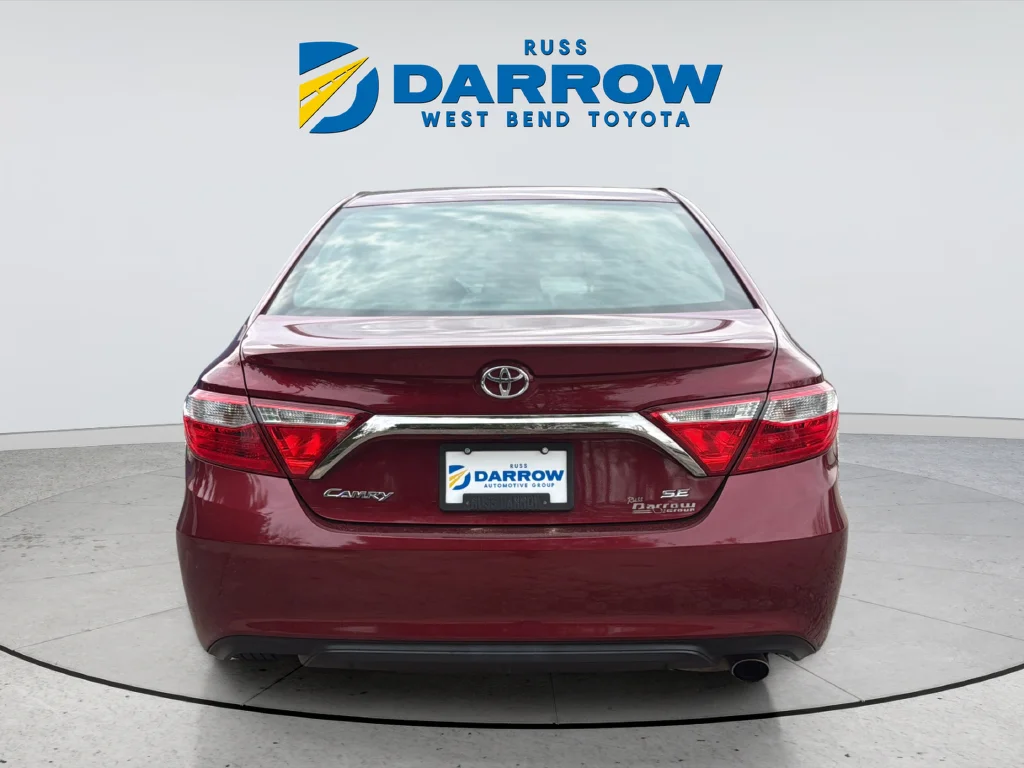 Used 2016 Red Toyota SE image 4
