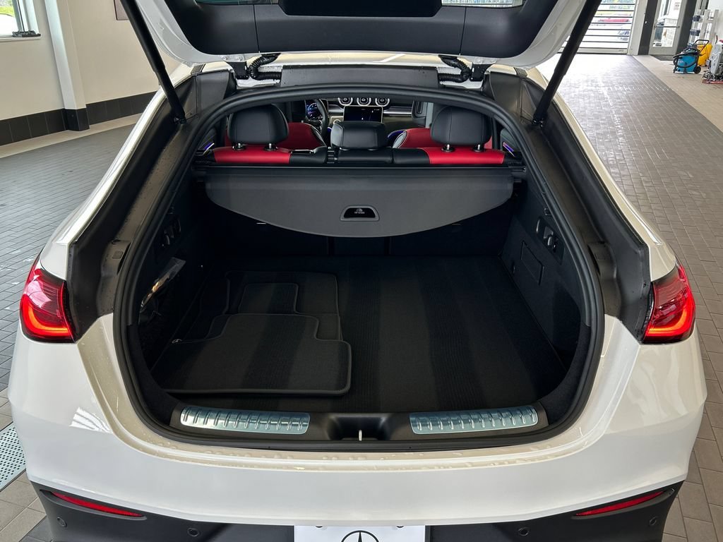 New 2027 Polar White Mercedes-Benz GLC 300 image 43