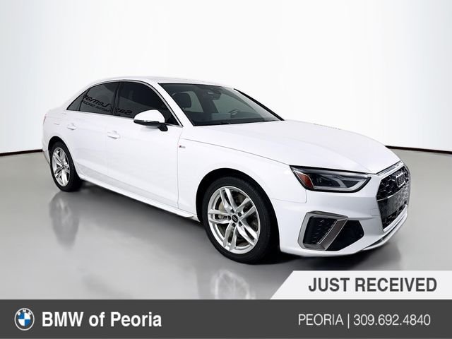 2020 Audi A4 45 quattro S tronic Premium's photo