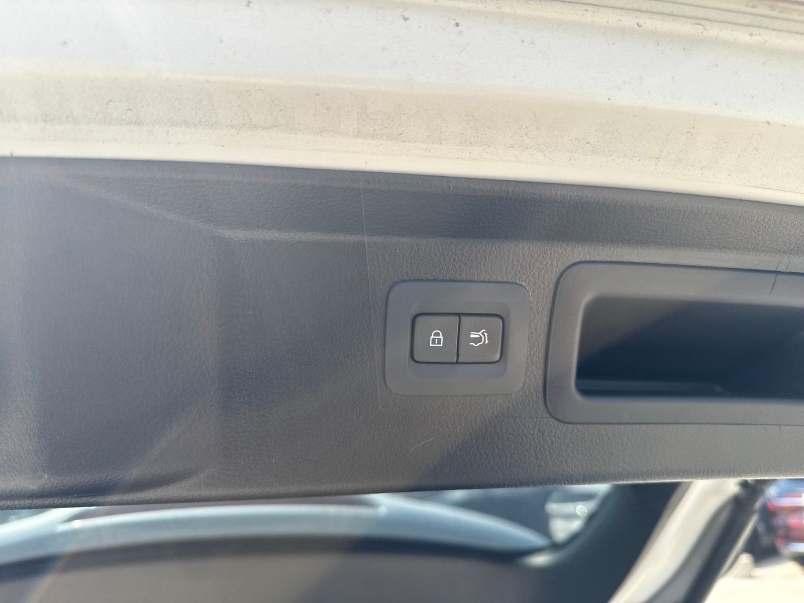 Used 2024 Wind Chill Pearl Mazda 2.5 S Premium Plus Package image 13