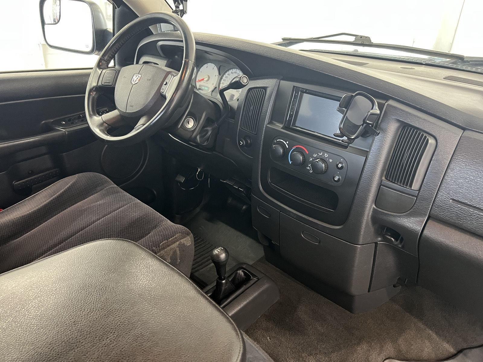 2004 Dodge Ram 2500 Pickup SLT - Photo 28