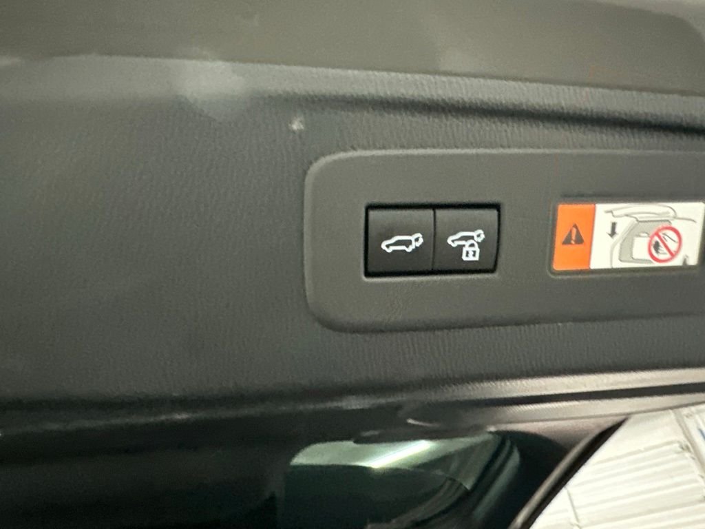 Used 2024  Lexus 550 Luxury+ image 30