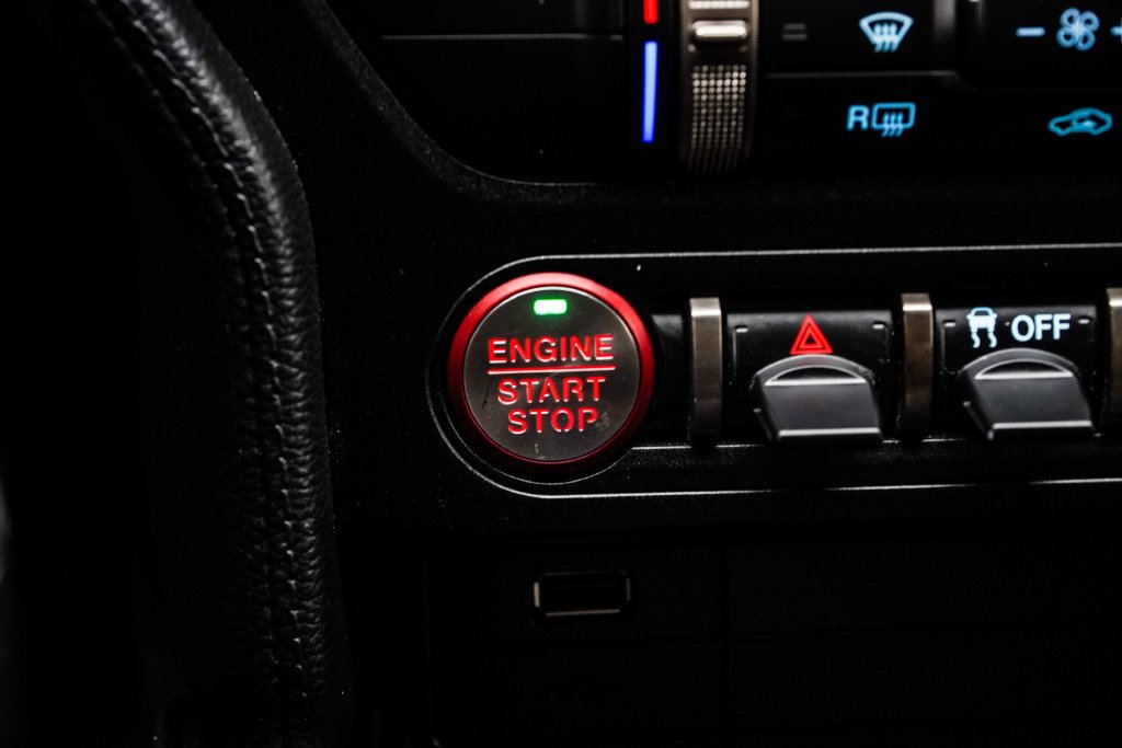 Used 2021 Orange Ford Shelby GT500 image 34