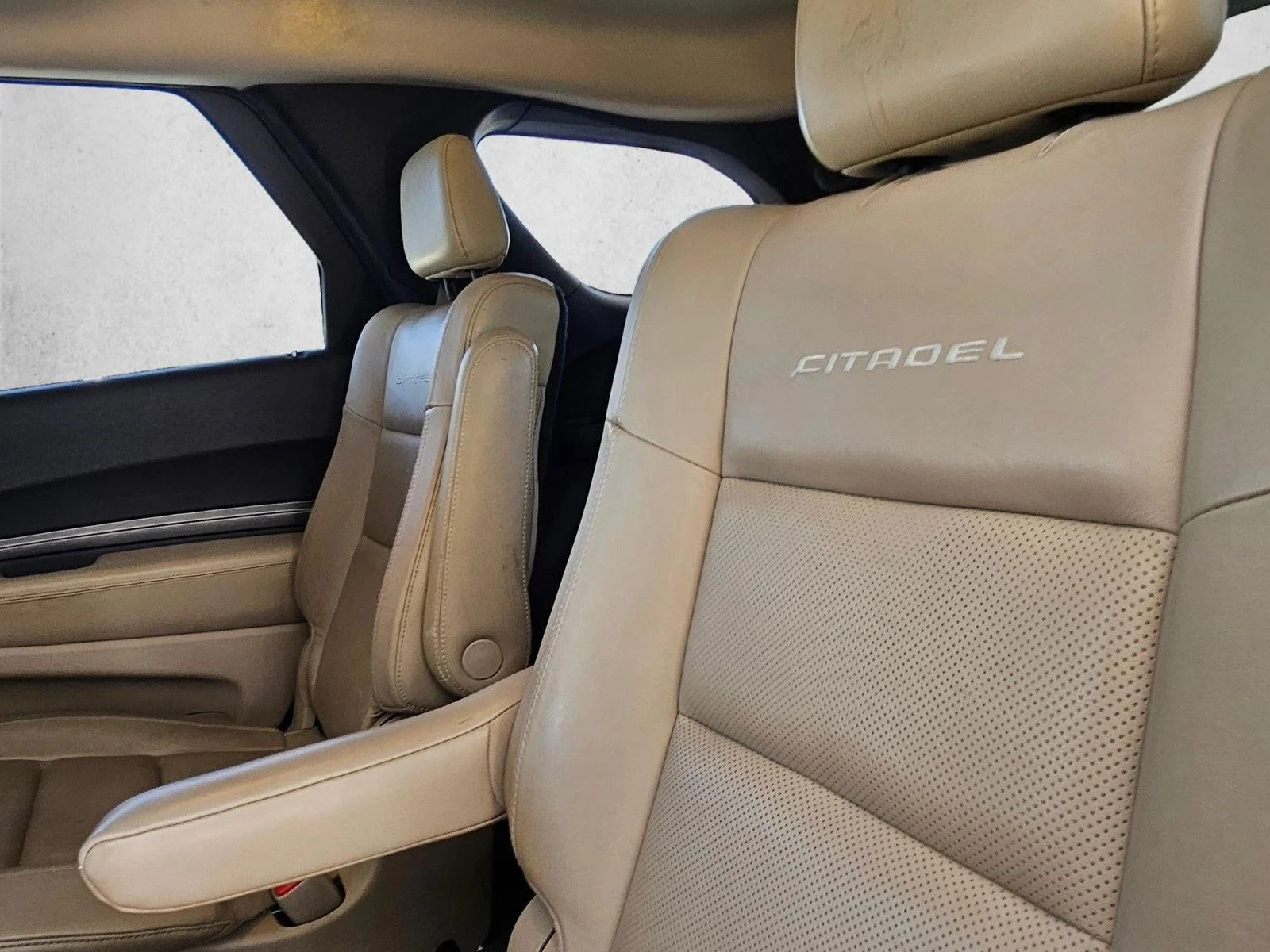 Used 2018 Octane Red Pearlcoat Dodge Citadel image 17