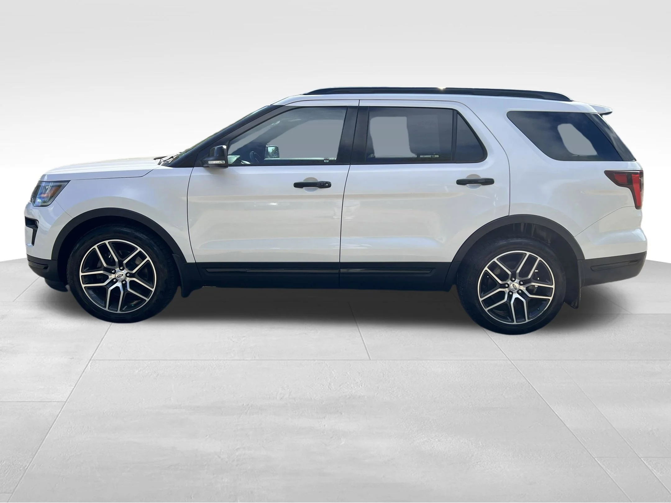 Used 2019 White Ford Sport image 10