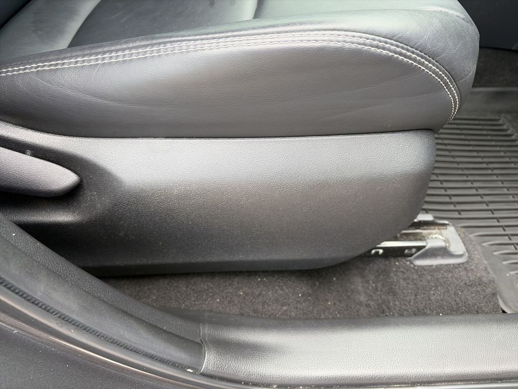 Used 2022 Gray Toyota XLE Premium image 33