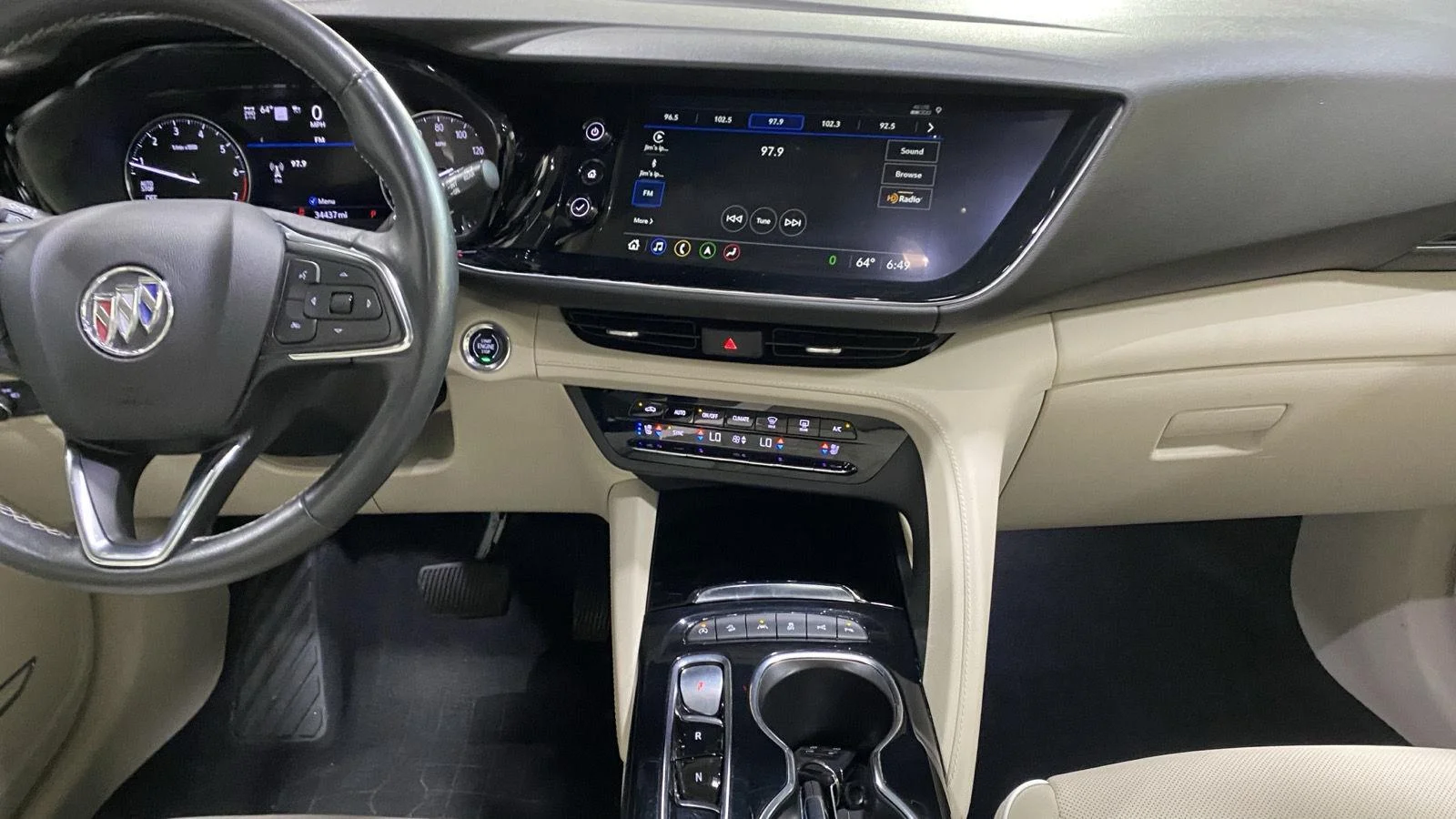 Used 2023 White Frost Tricoat Buick Avenir image 10
